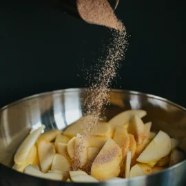 Sprinkling cinnamon