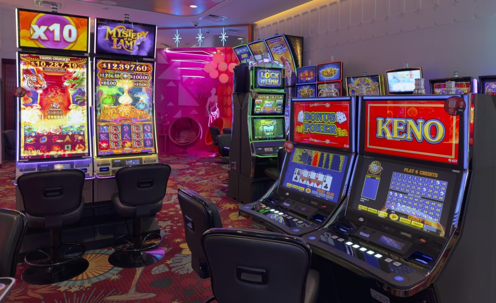 Slots at plaza