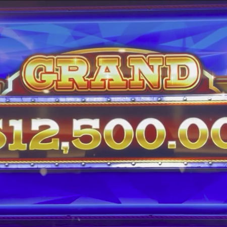 If a Prize is Spinning Around During the Hold & Spin, Are Your Chances Better?